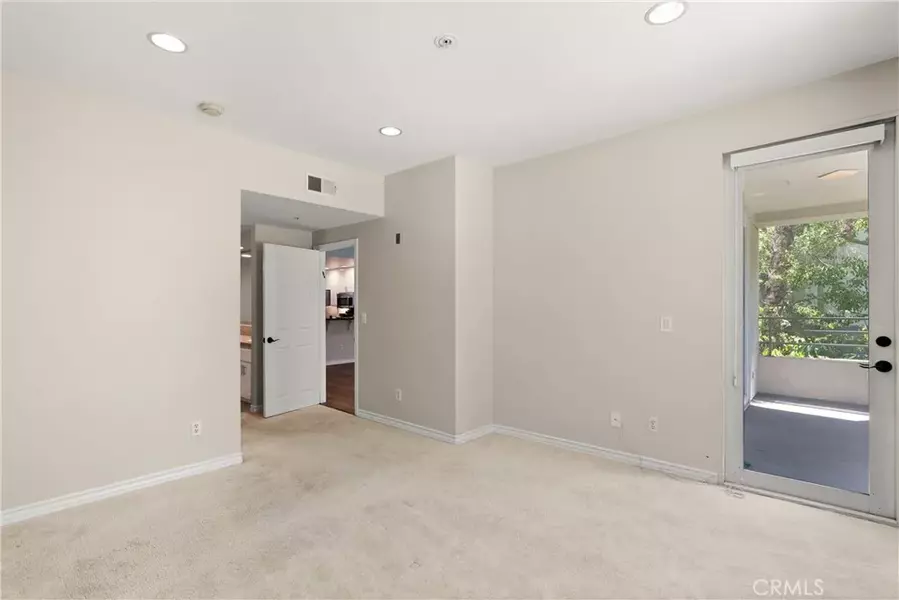 2243 Martin #217, Irvine, CA 92612