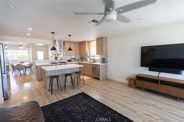 Tustin, CA 92780,1361 Kenneth Drive