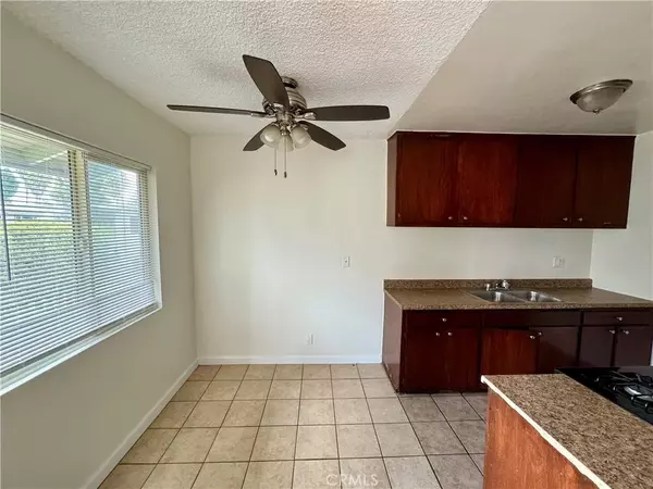 Long Beach, CA 90805,510 E Pleasant Street #5