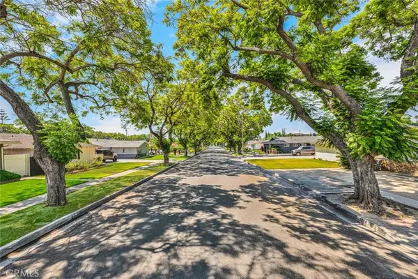 Santa Ana, CA 92701,1309 N Linwood Avenue