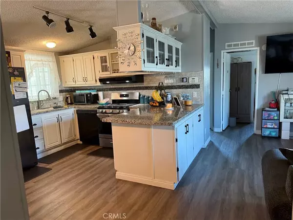 Riverside, CA 92503,3663 Buchanan #106