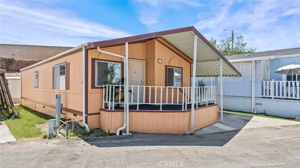Huntington Beach, CA 92647,17261 GOTHARD #67