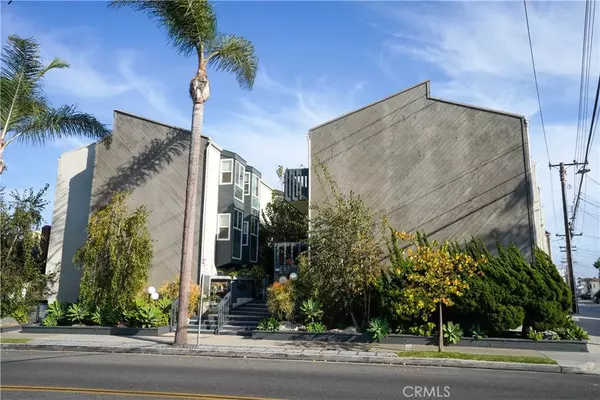 Seal Beach, CA 90740,320 12th Street #10