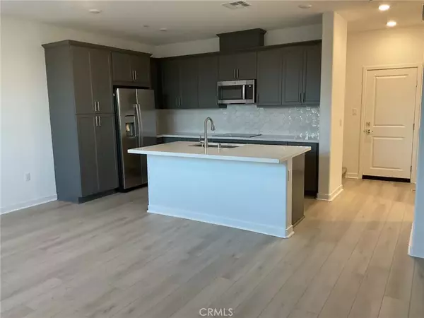 Ontario, CA 91762,2828 E Schumacher Paseo