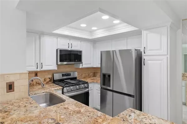 Yorba Linda, CA 92887,6109 Salem Road #274