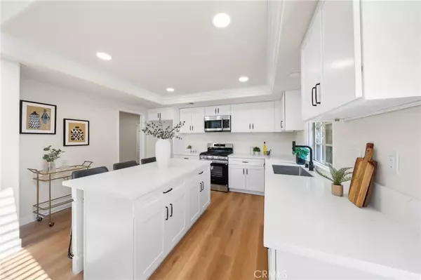 Long Beach, CA 90803,540 Pittsfield Court #103
