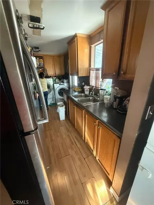Santa Ana, CA 92704,311 Duke