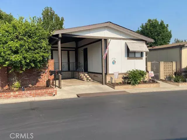 726 Knoll Lake #264, Brea, CA 92821