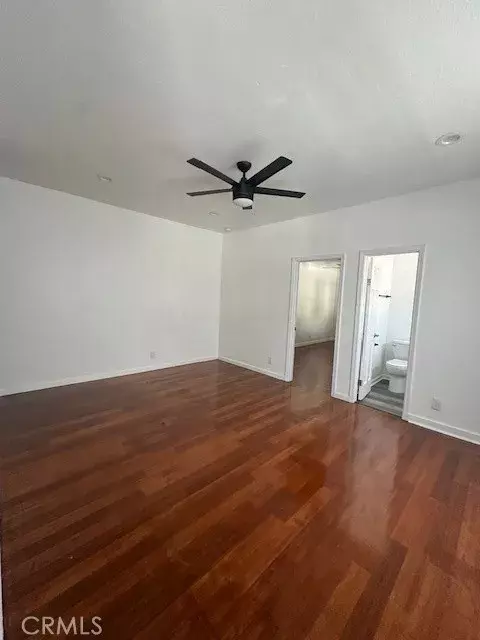 Los Angeles, CA 90038,823 N Gower #1