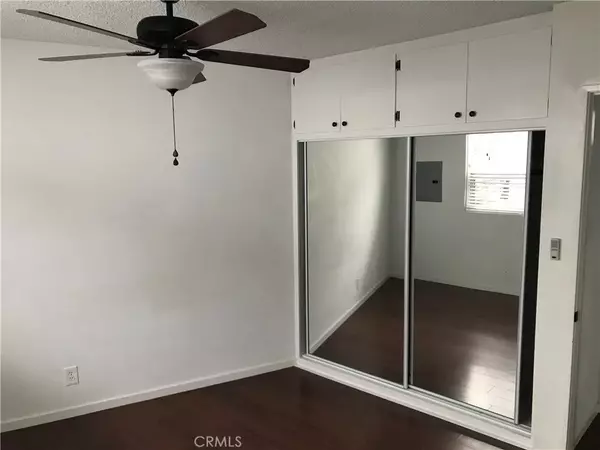Long Beach, CA 90803,253 N Rafael Walk