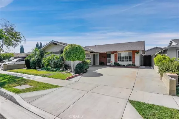 Cerritos, CA 90703,10732 Andy Street