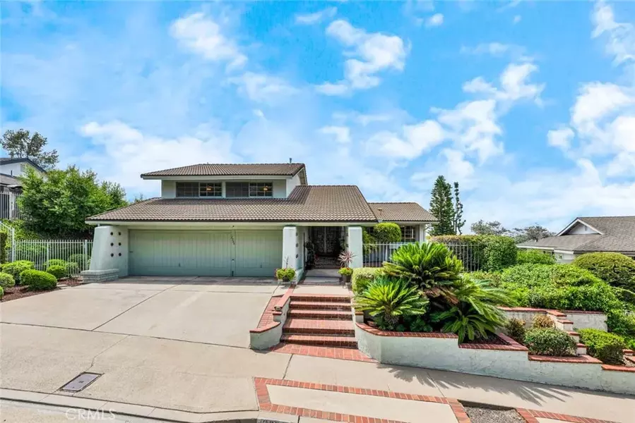 2204 E White Lantern Lane, Orange, CA 92867
