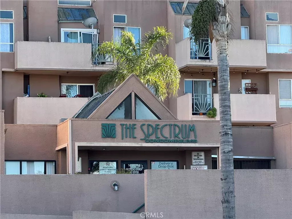 Santa Ana, CA 92701,450 E 4th Street #414