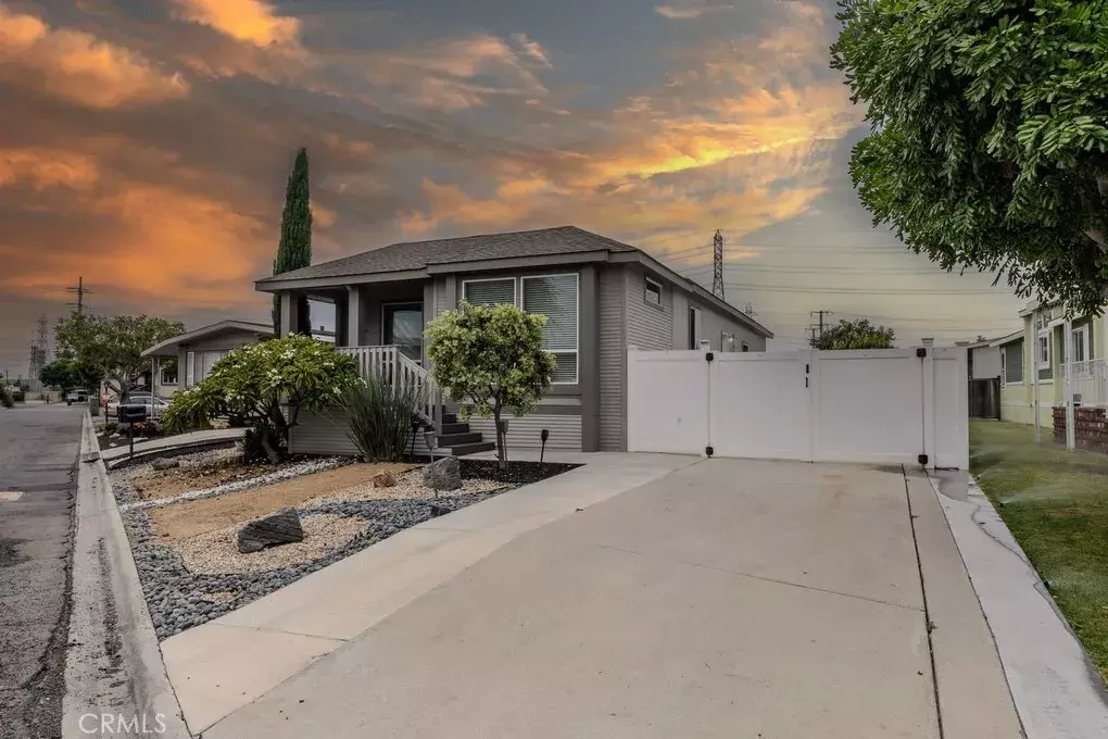 Long Beach, CA 90810,3595 Santa Fe Avenue #278