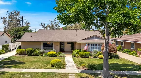 2108 N Rosewood Avenue, Santa Ana, CA 92706