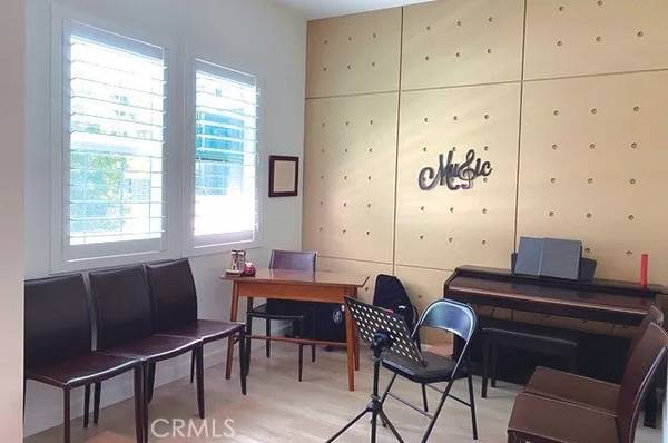 Buena Park, CA 90621,6921 Cottonwood Lane