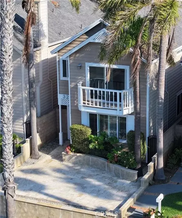 Huntington Beach, CA 92648,320 17th Street