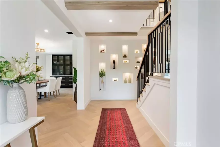 3860 Daisy Circle, Seal Beach, CA 90740