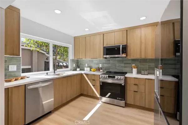 Anaheim Hills, CA 92807,6577 E Camino Vista #6