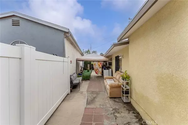 Bell Gardens, CA 90201,6408 Perry Road