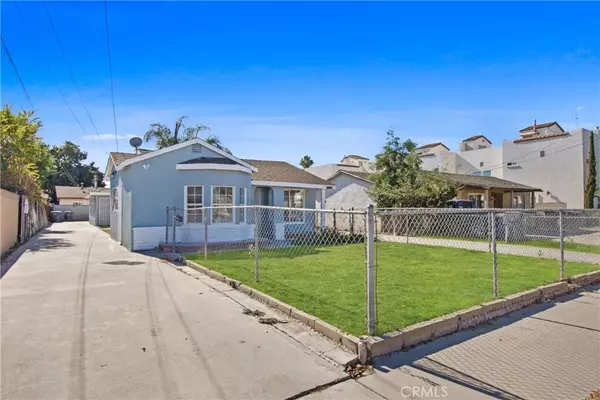 Lakewood, CA 90715,11648 208th Street