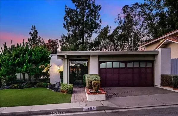 Anaheim Hills, CA 92807,6587 E VIA ARBOLES