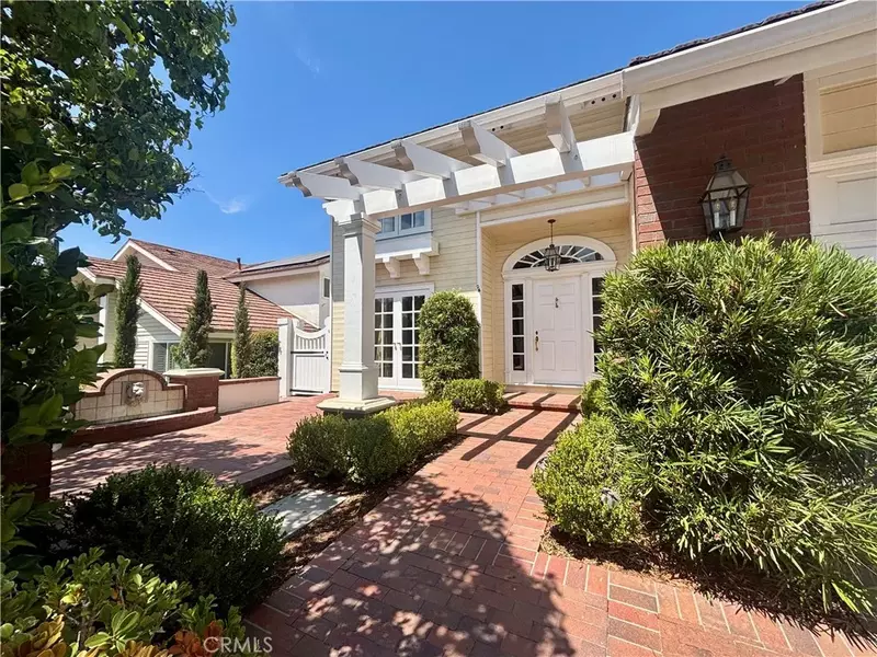 1086 S Rimwood Drive, Anaheim Hills, CA 92807