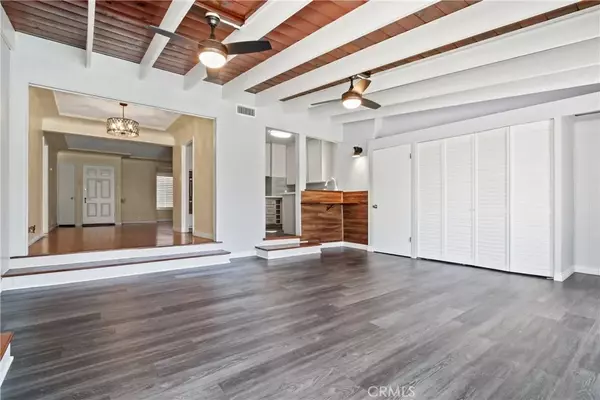 Los Angeles, CA 90044,614 W 90th Street