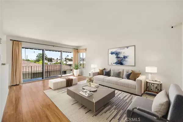 Long Beach, CA 90814,372 Carroll Park East #305