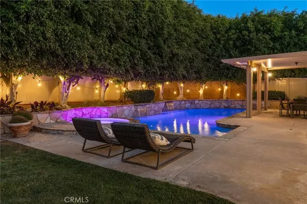 Orange, CA 92869,861 N Red Robin Street North