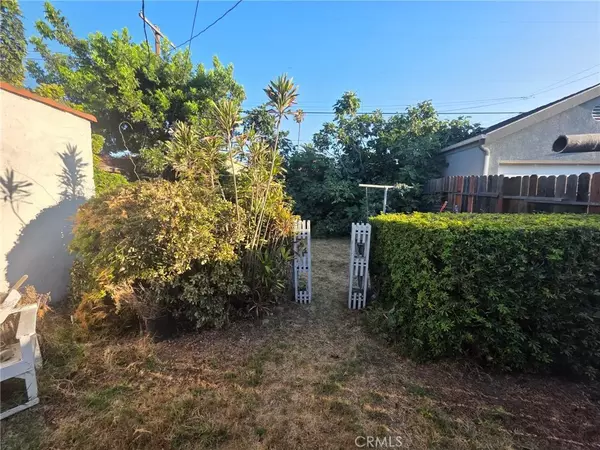 Los Angeles, CA 90061,142 W 110th Street