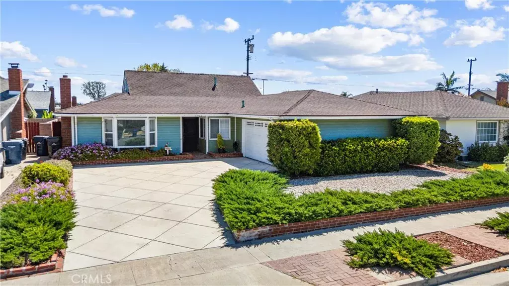 Huntington Beach, CA 92647,15762 Plymouth Lane