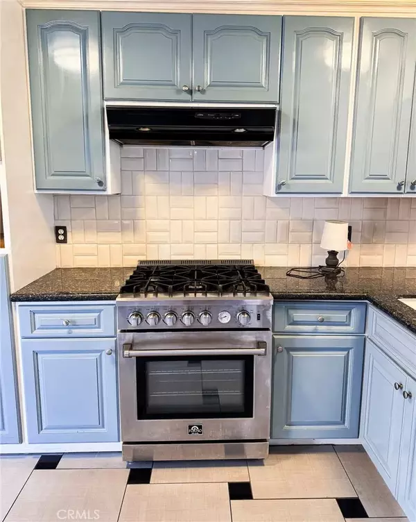 Anaheim, CA 92804,958 South Crossbow Lane #8