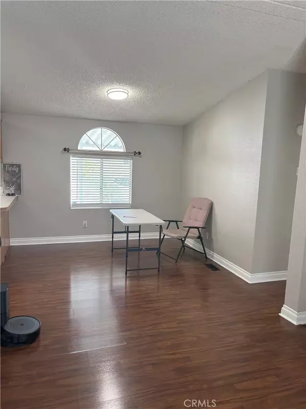 Brea, CA 92821,1414 W Central #88