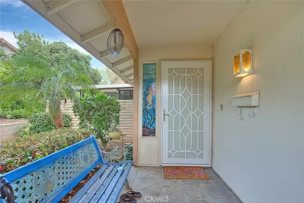 Laguna Woods, CA 92637,3077 Via Serena South #B