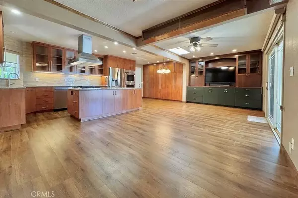 Anaheim Hills, CA 92808,8455 E Foothill Street