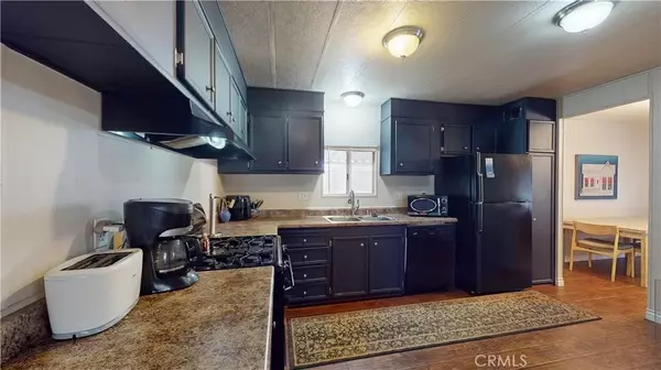 Long Beach, CA 90810,3595 Santa Fe Avenue #214