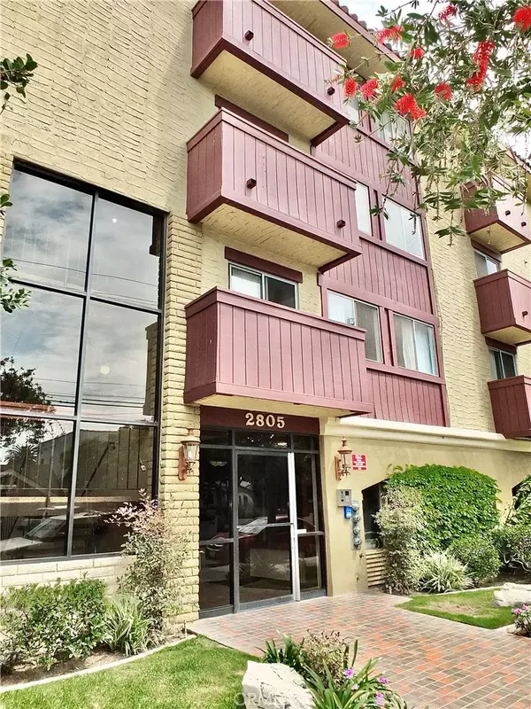 Long Beach, CA 90814,2805 E 3rd Street #10