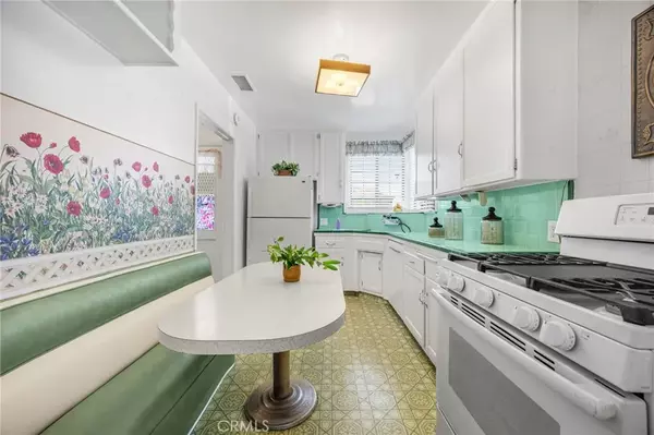 Pico Rivera, CA 90660,9434 Burke Street