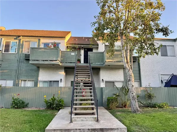619 N Bristol Street #17, Santa Ana, CA 92703