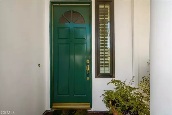 Huntington Beach, CA 92648,19412 Pompano Lane #106