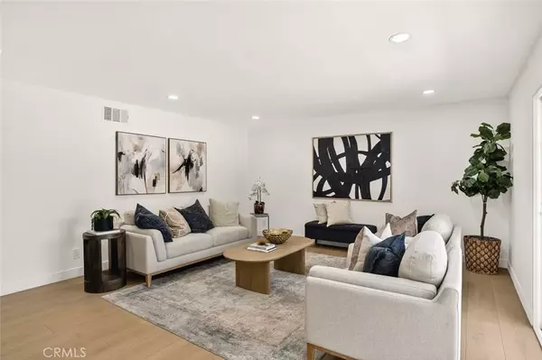 Placentia, CA 92870,1717 Saint James Place