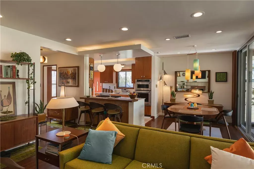 Long Beach, CA 90808,3016 Heather Road