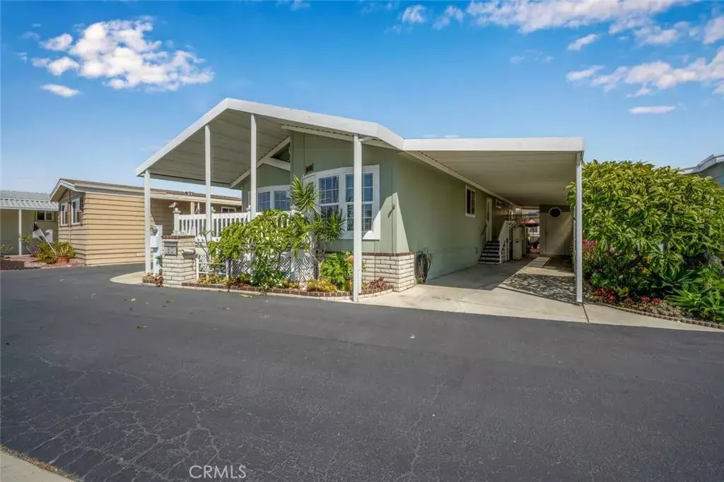 Huntington Beach, CA 92649,16222 Monterey #80