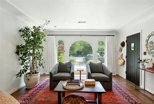 Bellflower, CA 90706,9929 Palm St.