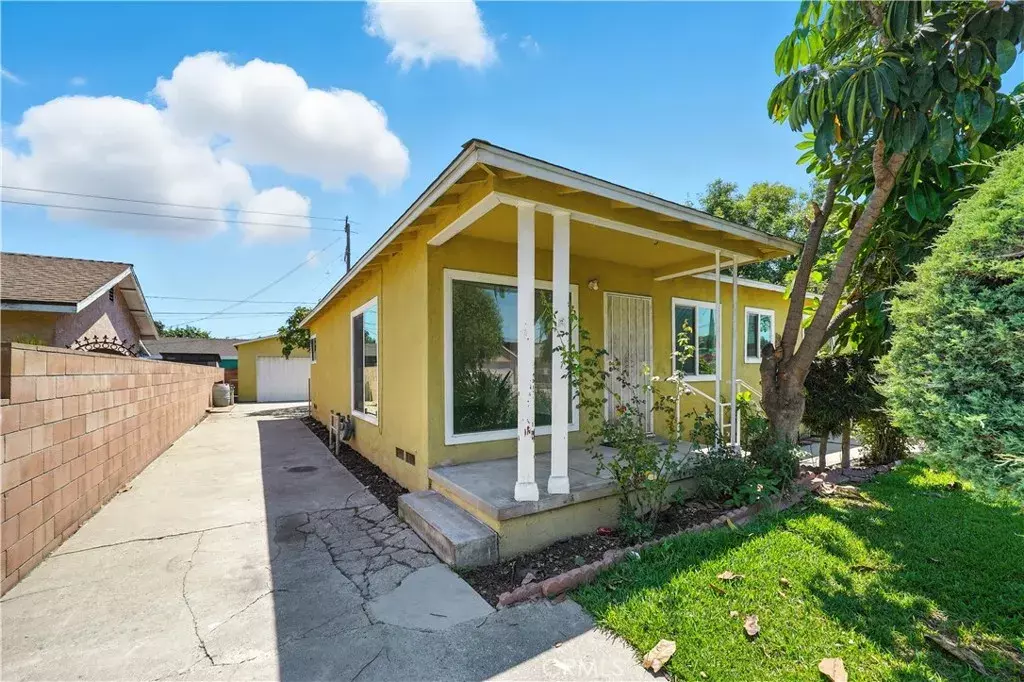 Commerce, CA 90040,2222 Hepworth Avenue