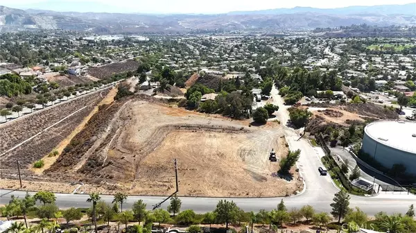 Corona, CA 92881,1749 keith