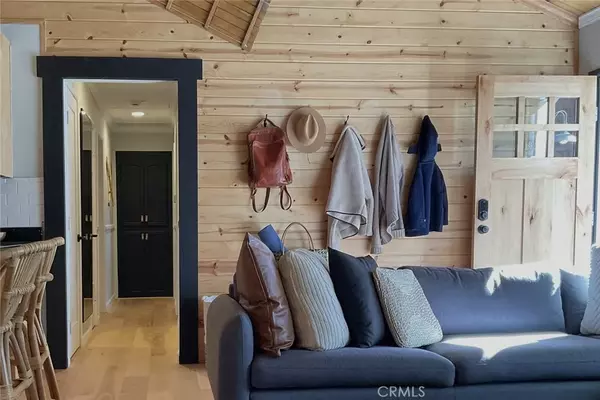 Big Bear Lake, CA 92315,39934 Forest Road