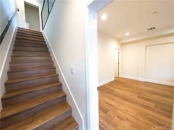 Los Angeles, CA 90011,117 E 29th Street #117