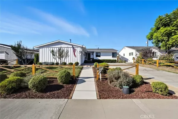 2043 W Orange Avenue, Anaheim, CA 92804